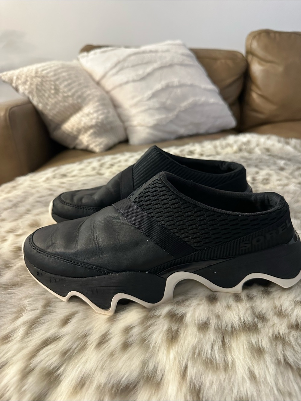 Sorel Black Slip-On KINETIC Mule II Clog Sneakers